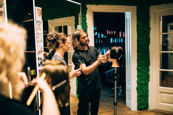 Castiga mai mult - Cum sa iti cresti veniturile din hairstyling